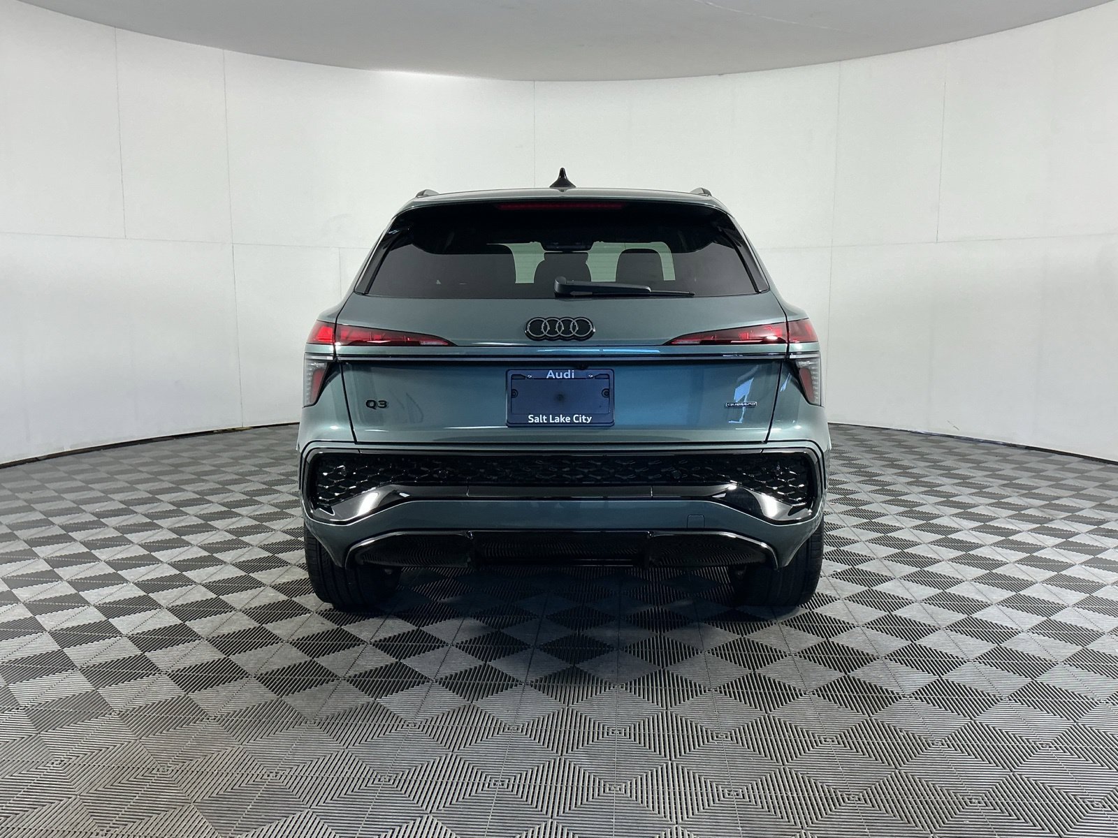 New 2026 Audi Q3 quattro 2.0T AWD/4WD image 7