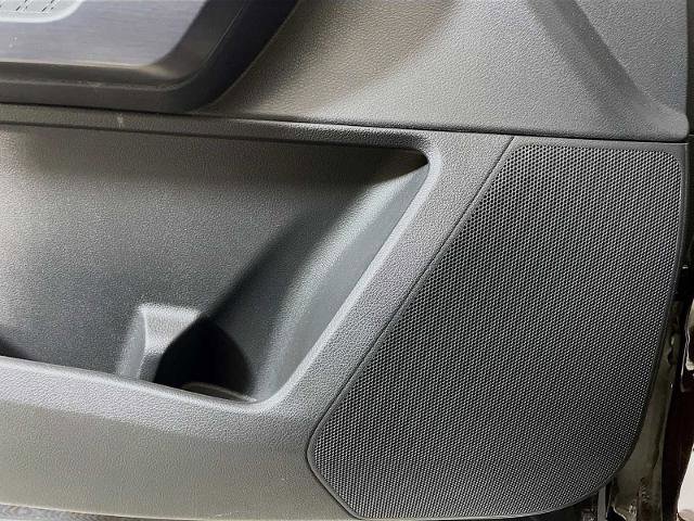 Certified 2022 Nissan Pathfinder SL w/ Lighting Package (N92) image 17