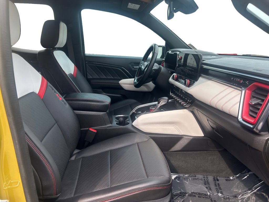 Used 2023 GMC Canyon AT4X AWD/4WD image 17