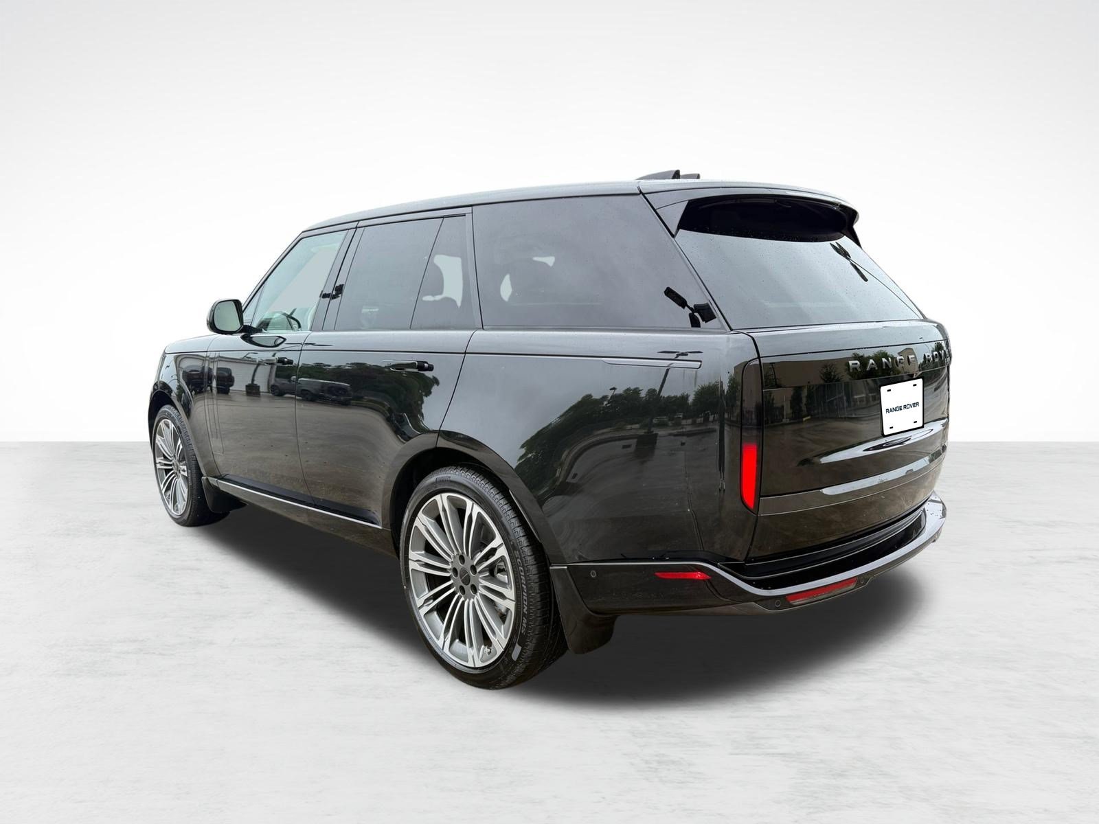 New 2026 Land Rover Range Rover SE AWD/4WD image 3