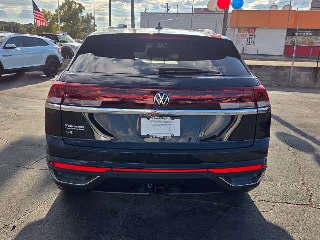 New 2026 Volkswagen Atlas Cross Sport SE FWD image 10