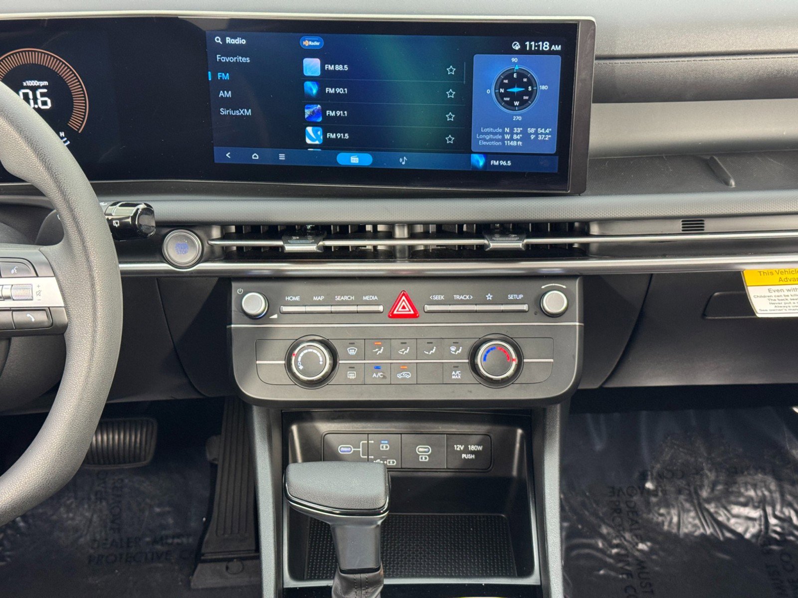 Used 2025 Hyundai Tucson SE image 21