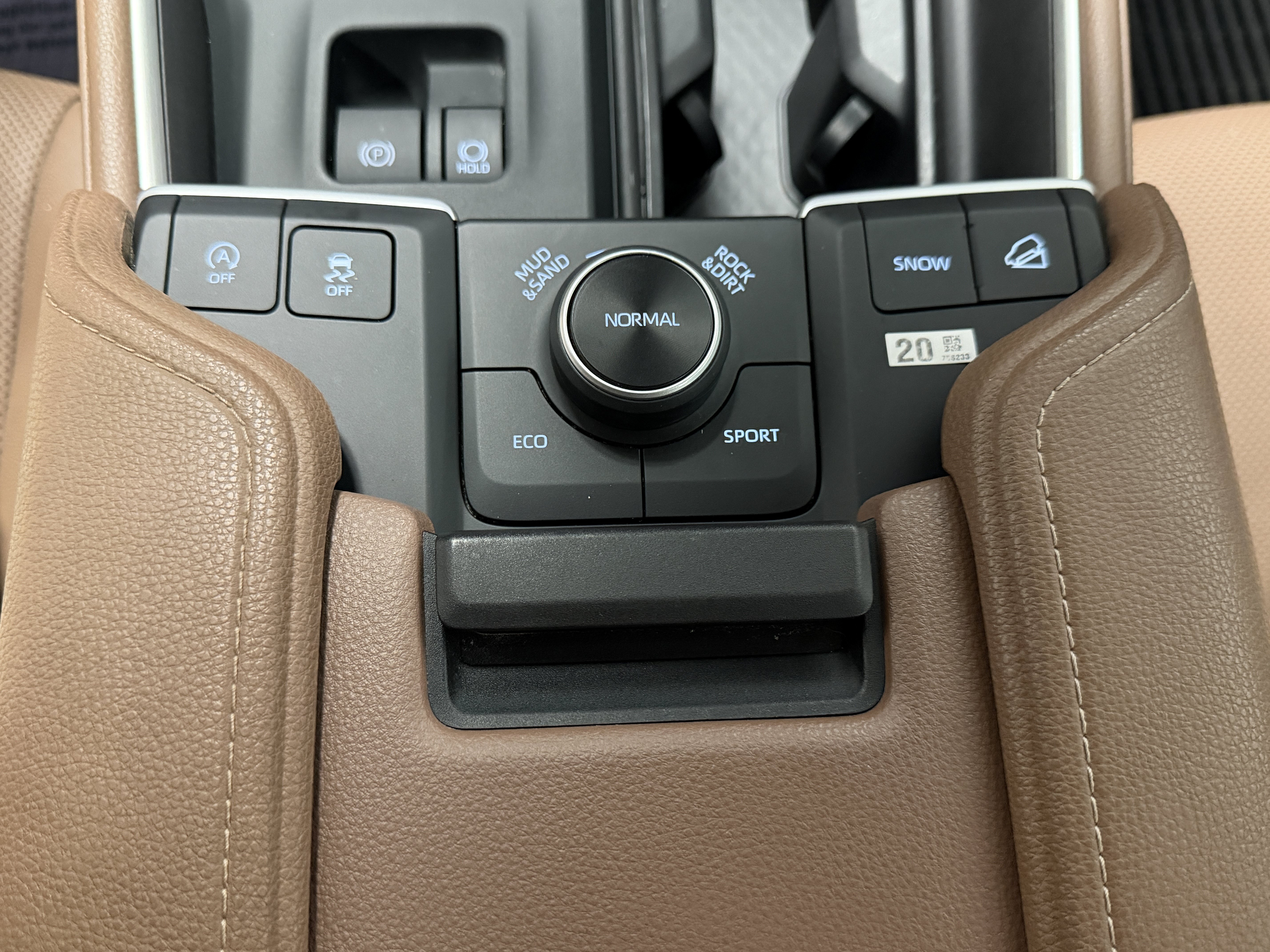 Used 2024 Toyota Grand Highlander AWD image 12