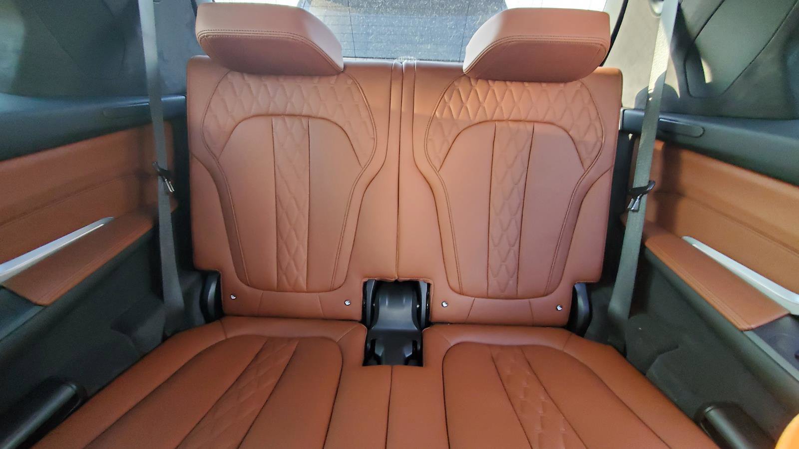 Used 2024 BMW X7 xDrive40i w/ M Sport Package image 7