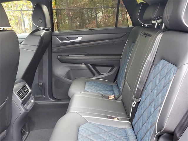 New 2025 Volkswagen Atlas Cross Sport SEL Premium R-Line image 12
