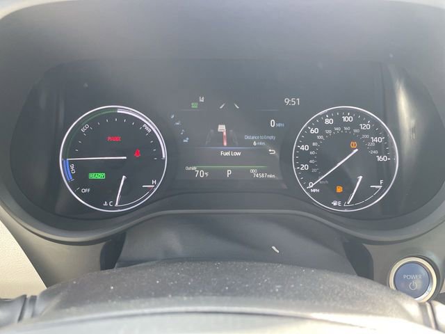 Used 2021 Toyota Sienna Limited image 25