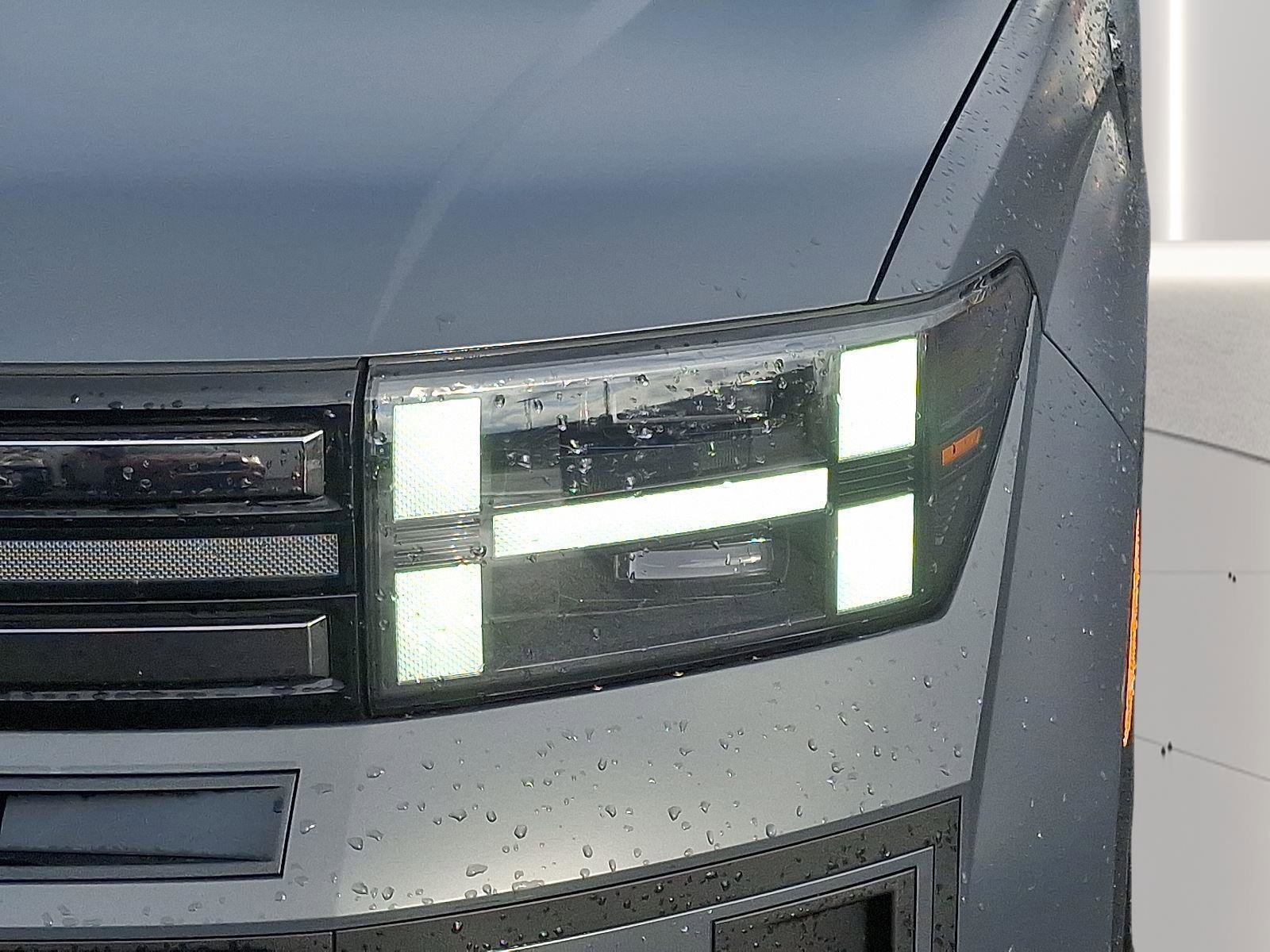 Used 2025 Hyundai Santa Fe XRT image 31