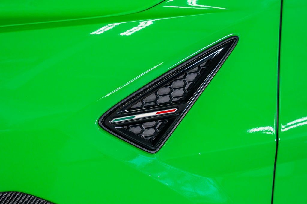 Used 2023 Lamborghini Urus Performante image 21