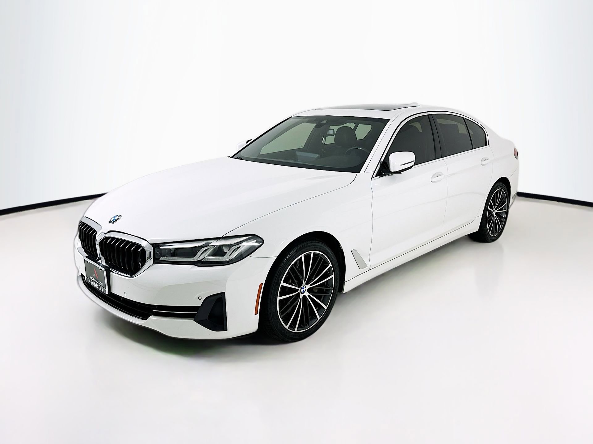 Used 2021 BMW 530i w/ Convenience Package RWD image 3