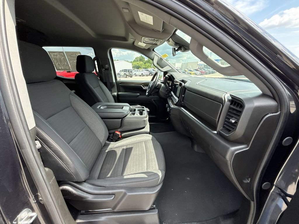 Used 2024 Chevrolet Silverado 1500 LT w/ Protection Package image 13