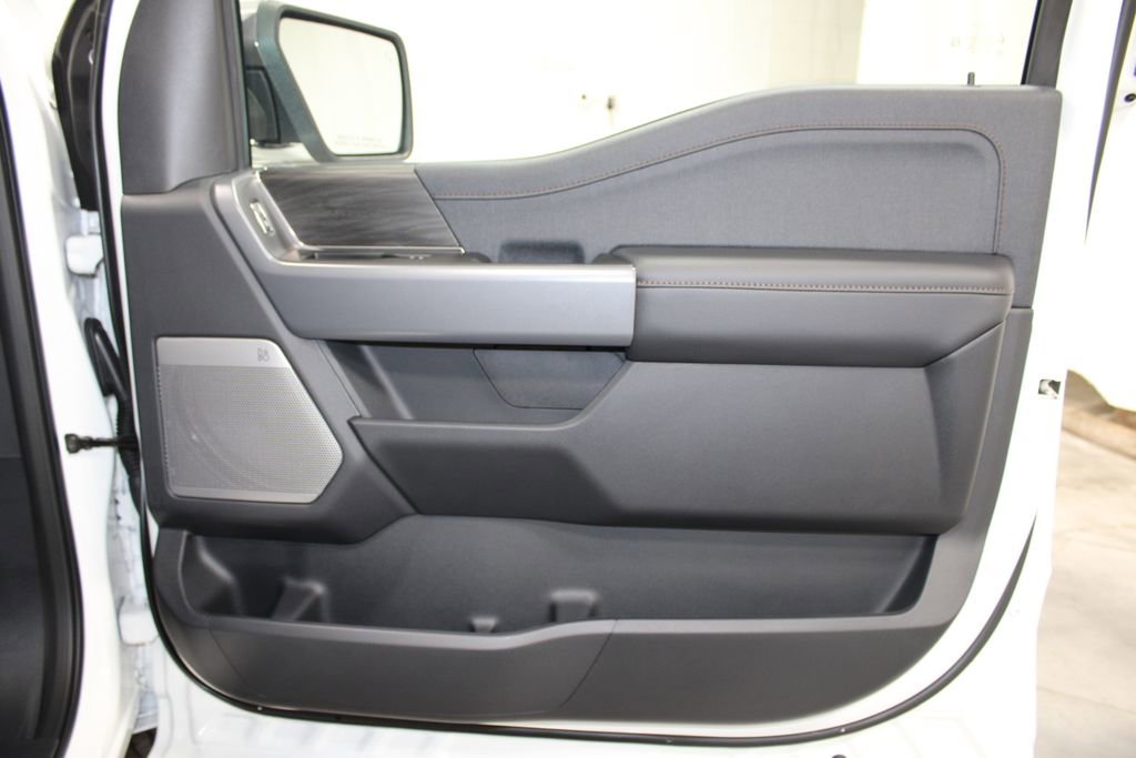 New 2025 Ford F150 Lariat w/ Equipment Group 502A High image 42