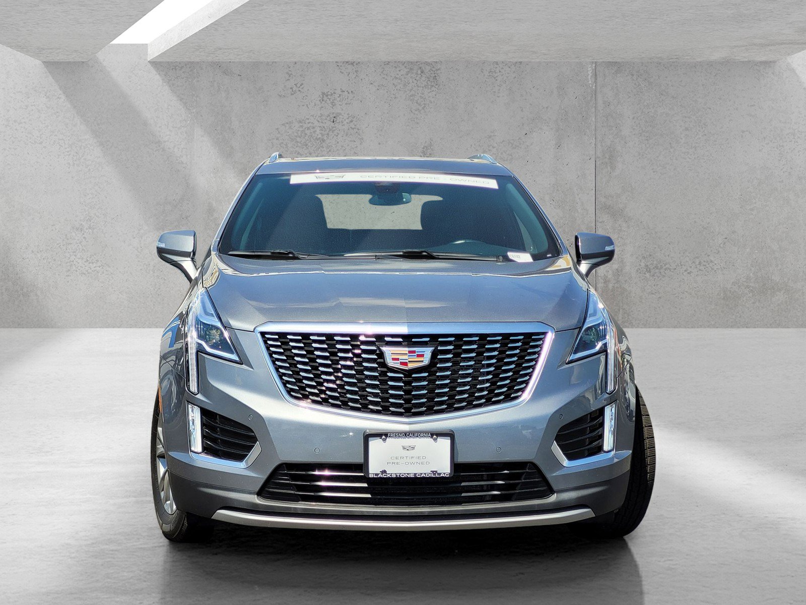 Used 2022 Cadillac XT5 Premium Luxury FWD image 2