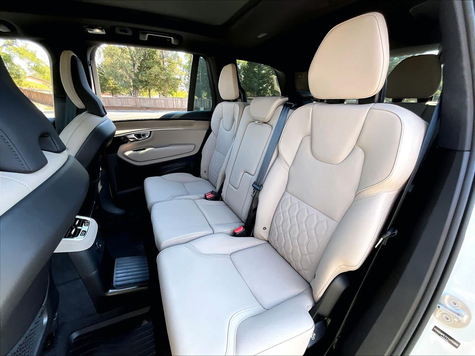 Used 2026 Volvo XC90 T8 Plus w/ Protection Package Premier AWD/4WD image 29