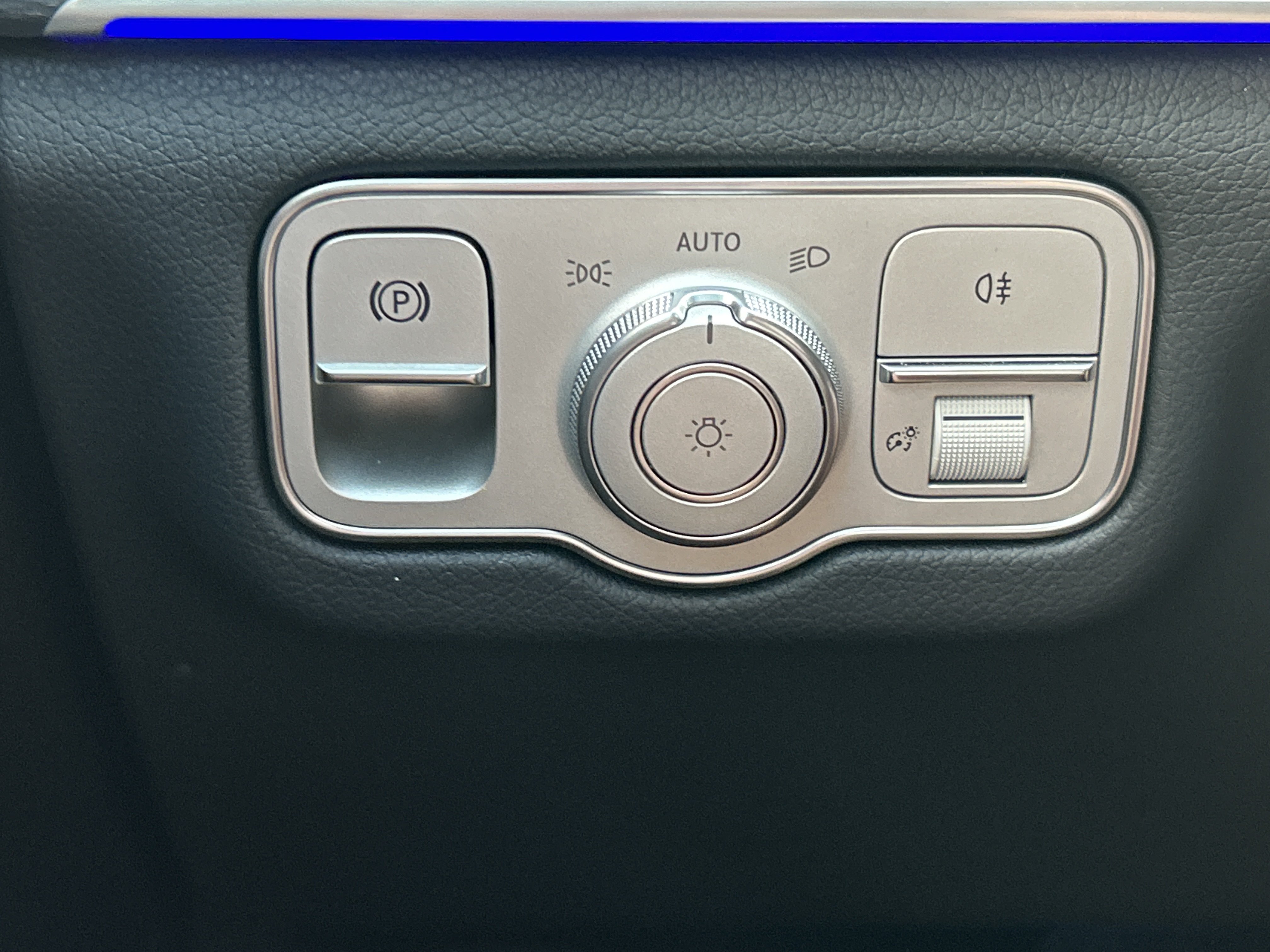Certified 2025 Mercedes-Benz GLE 350 4MATIC image 23
