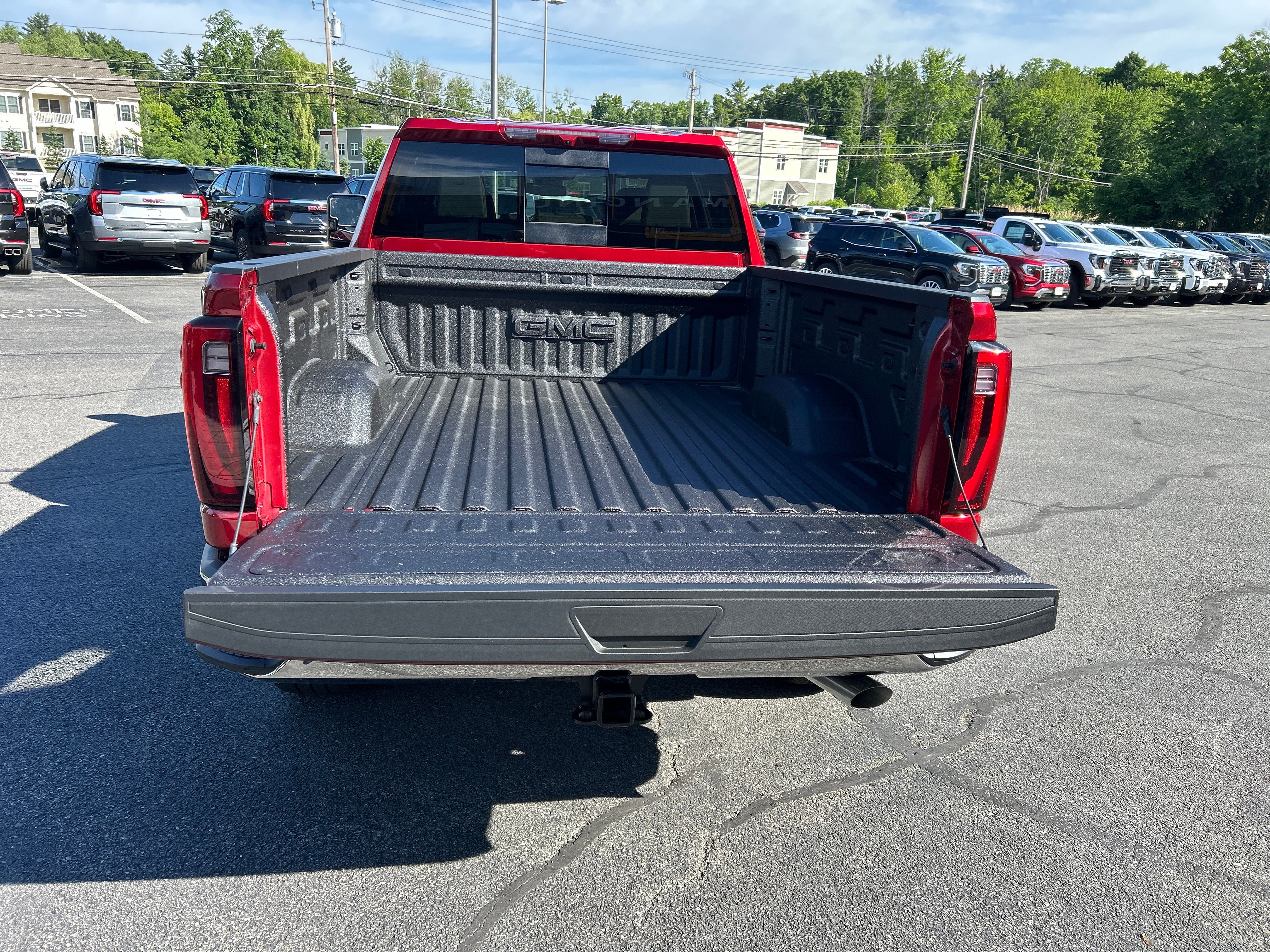 New 2026 GMC Sierra 2500 SLT w/ SLT Premium Package AWD/4WD image 13