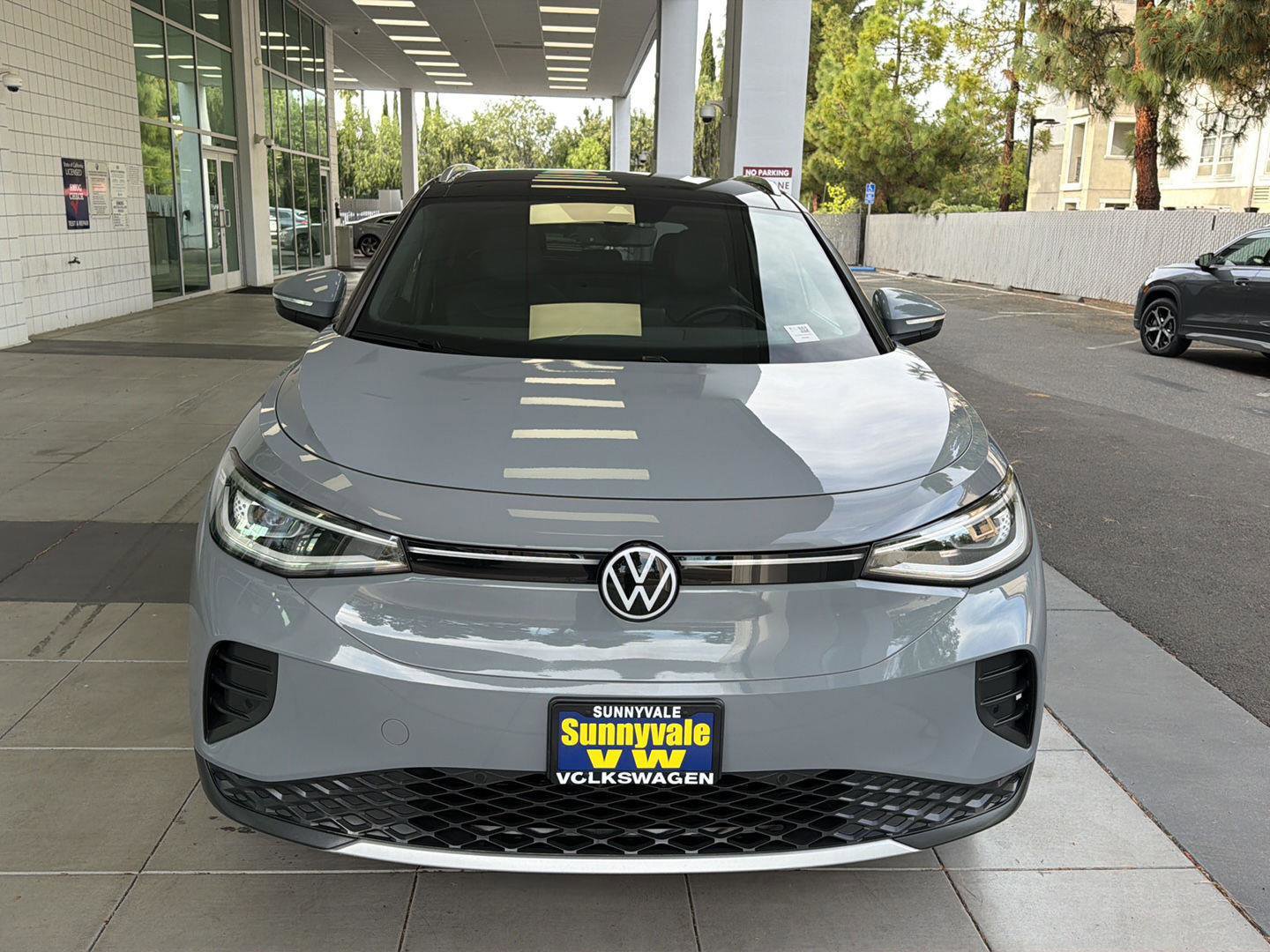 Certified 2022 Volkswagen ID.4 Pro S w/ Gradient Package image 8