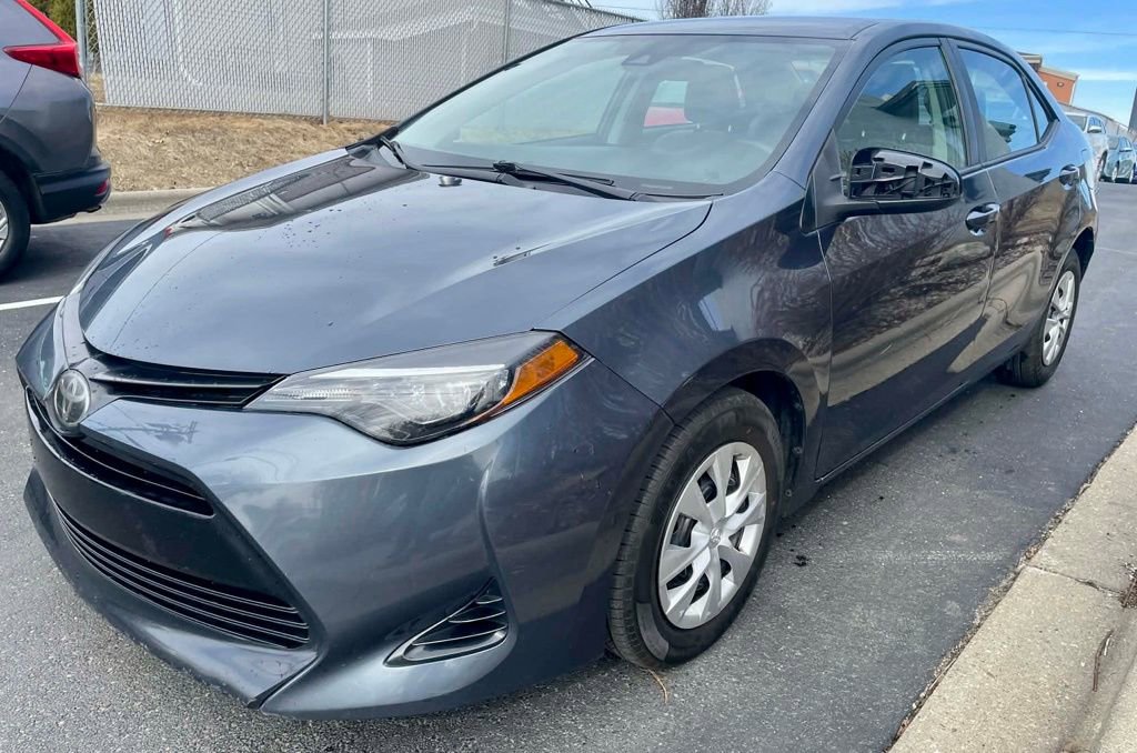 Used 2019 Toyota Corolla L image 4