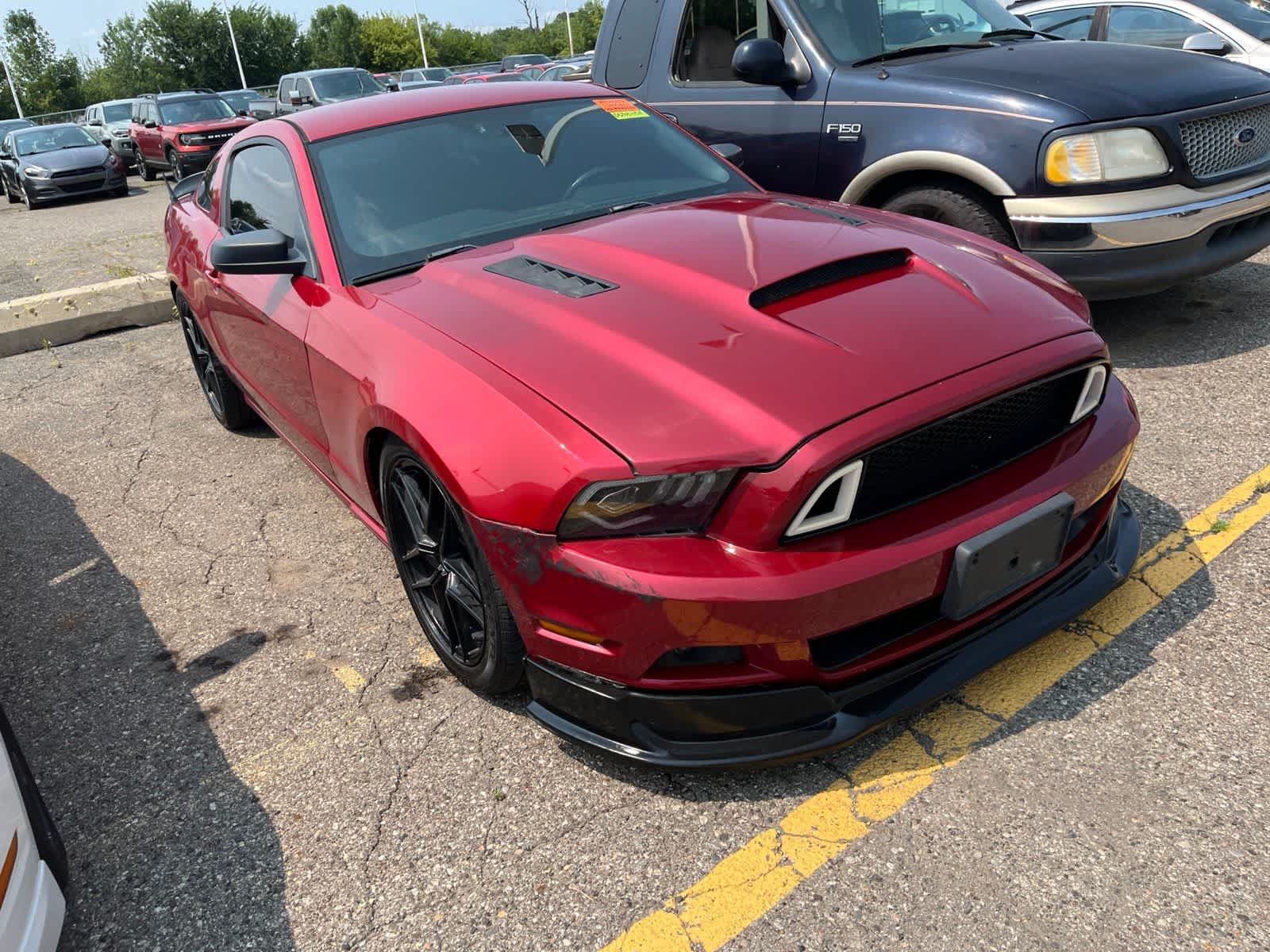 Used 2013 Ford Mustang Coupe RWD image 19