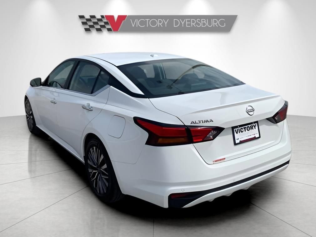 Used 2025 Nissan Altima 2.5 SV FWD image 6