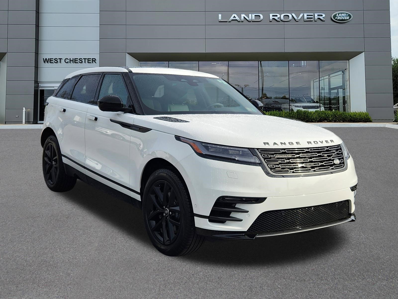 Certified 2026 Land Rover Range Rover Velar Dynamic SE AWD/4WD image 2