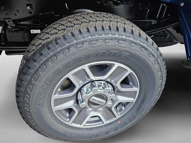 New 2026 Ford F250 Lariat w/ FX4 Off-Road Package image 10