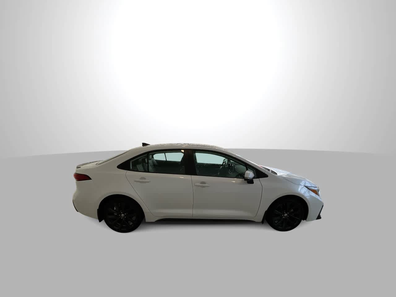 Used 2024 Toyota Corolla XSE FWD image 9
