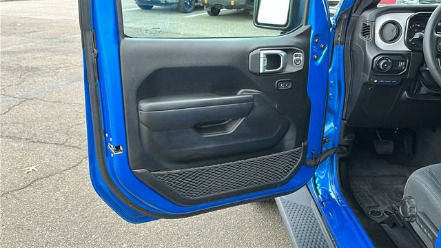 Used 2024 Jeep Wrangler Unlimited image 9