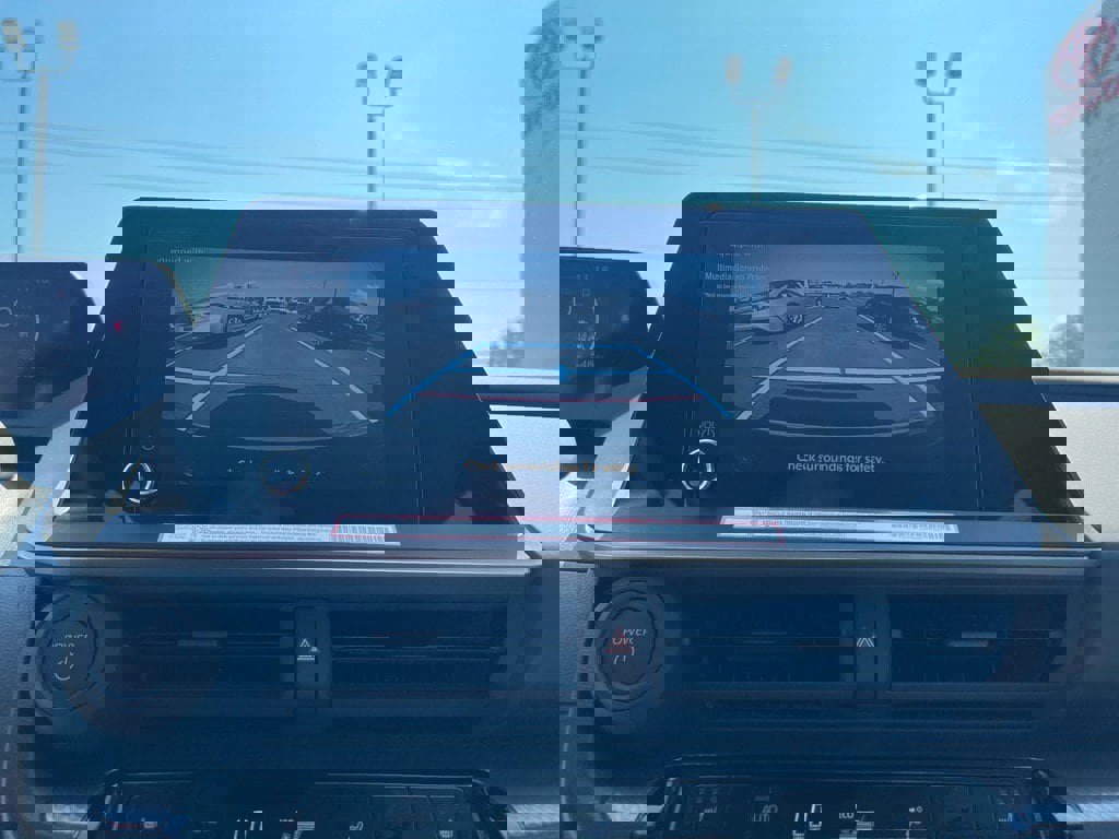 New 2026 Toyota Prius XLE image 5