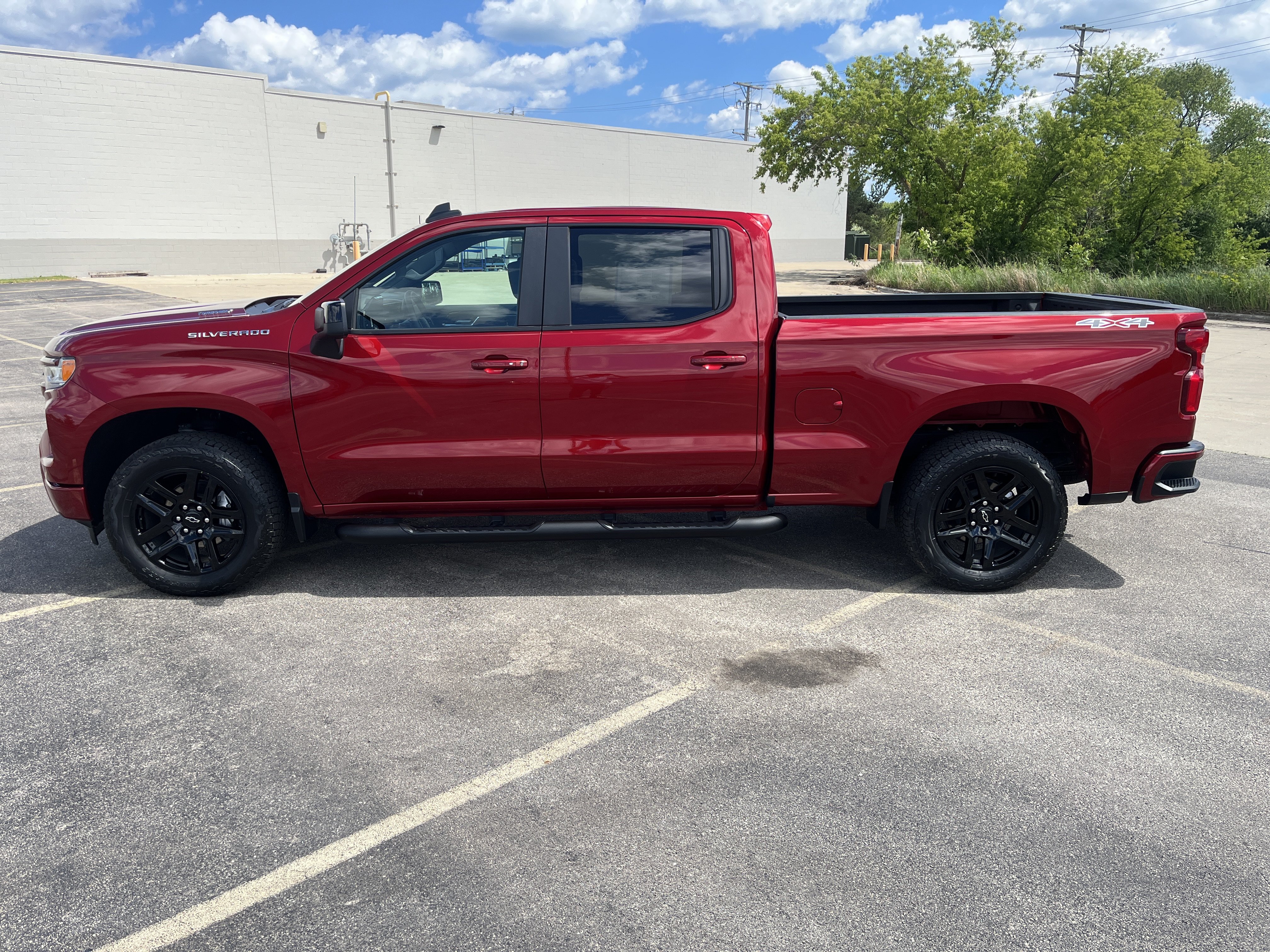 Used 2026 Chevrolet Silverado 1500 RST w/ RST Select Package AWD/4WD image 3