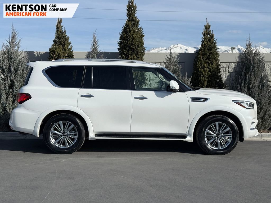 Used 2024 INFINITI QX80 Luxe image 11