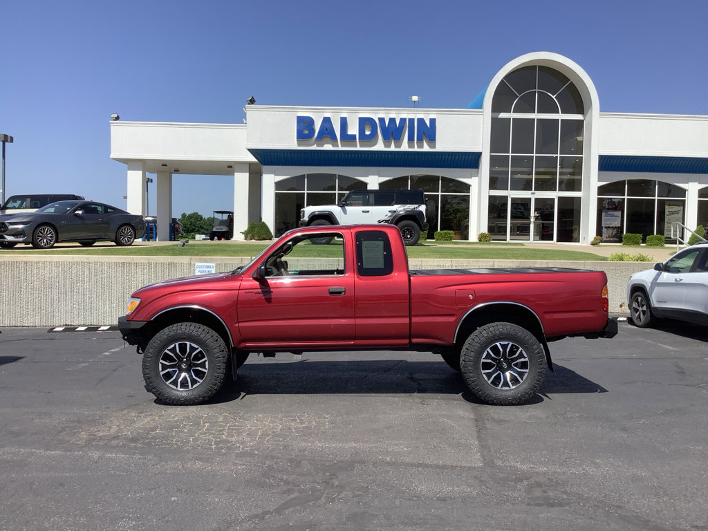 Used 1999 Toyota Tacoma 4x4 Xtracab V6 image 4