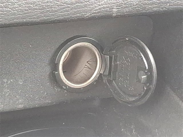 Used 2022 Mitsubishi Outlander ES image 25