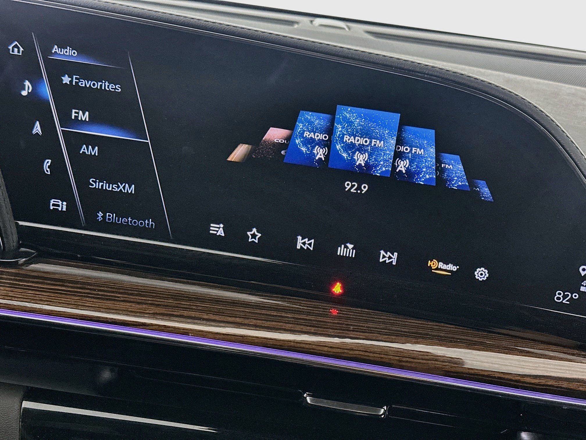 Used 2022 Cadillac Escalade Luxury RWD image 19