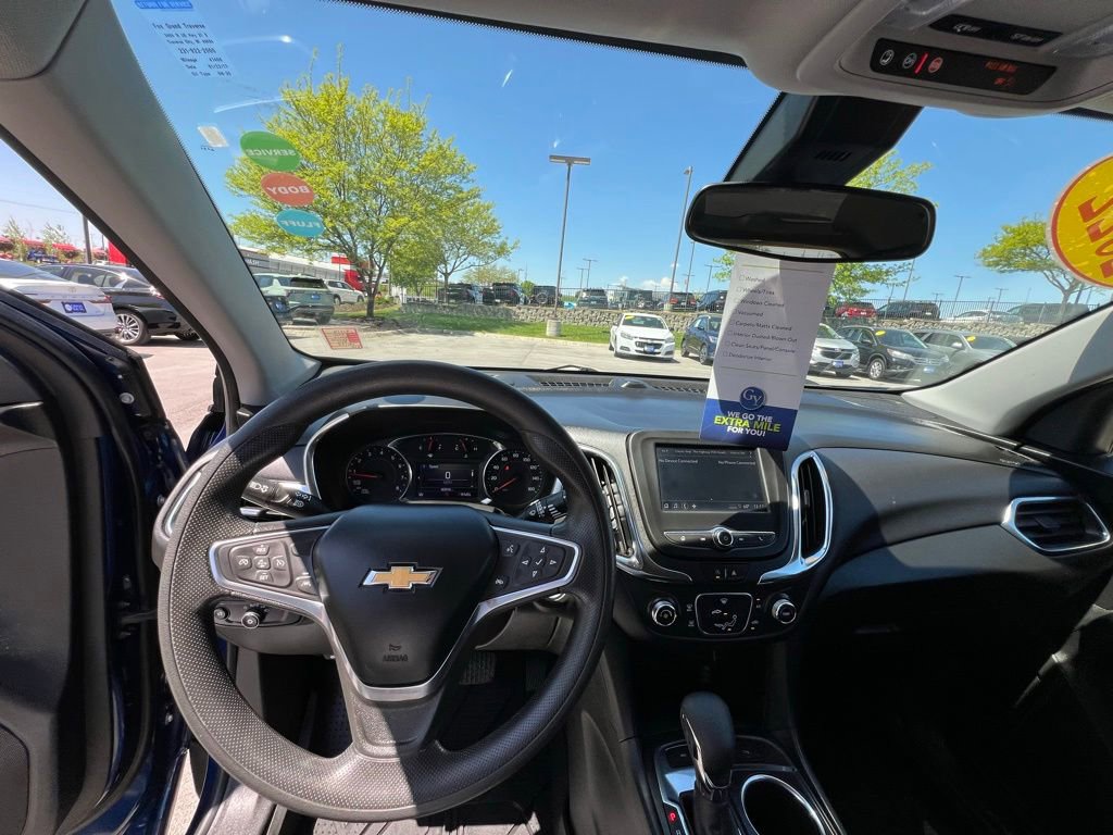 Used 2022 Chevrolet Equinox LT w/ LPO, Floor Liner Package AWD/4WD image 35