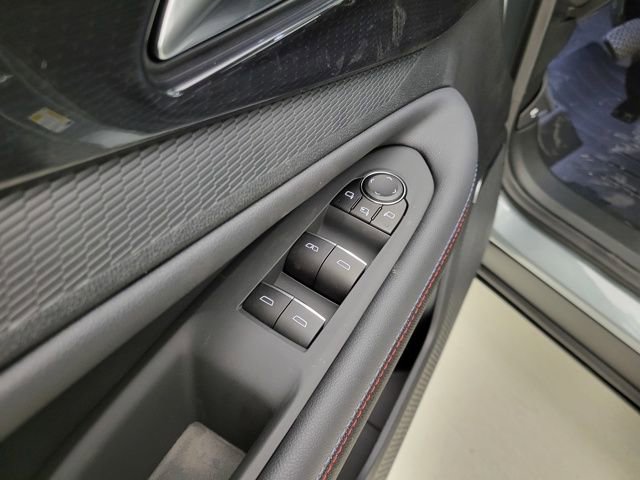 New 2025 Chevrolet Blazer EV RS image 31