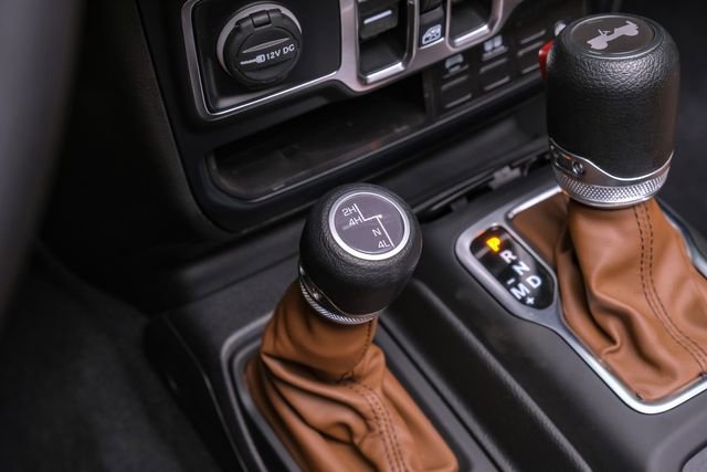 Used 2024 Jeep Wrangler Unlimited Sport image 71