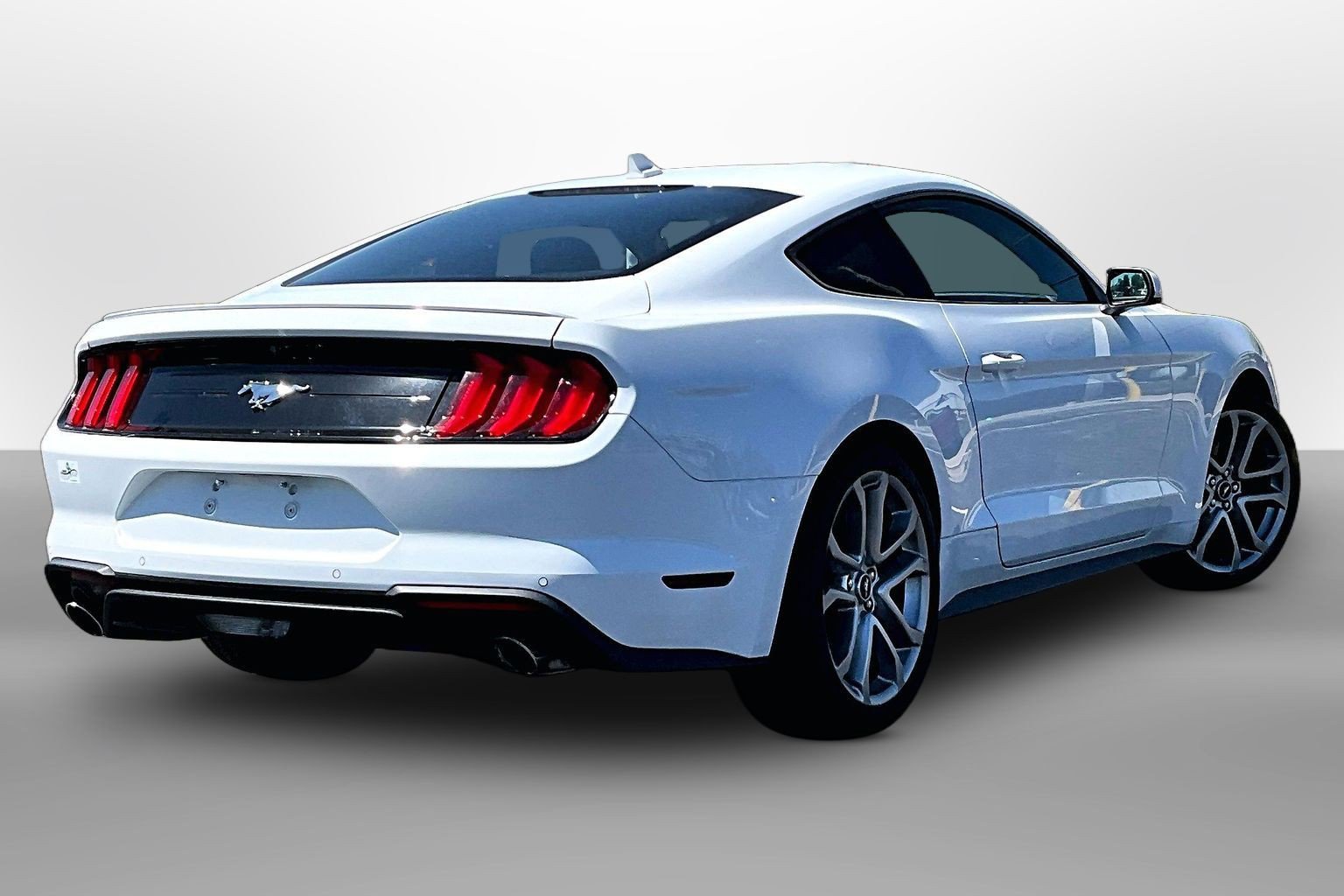 Used 2021 Ford Mustang Premium w/ Ford Safe & Smart Package RWD image 10