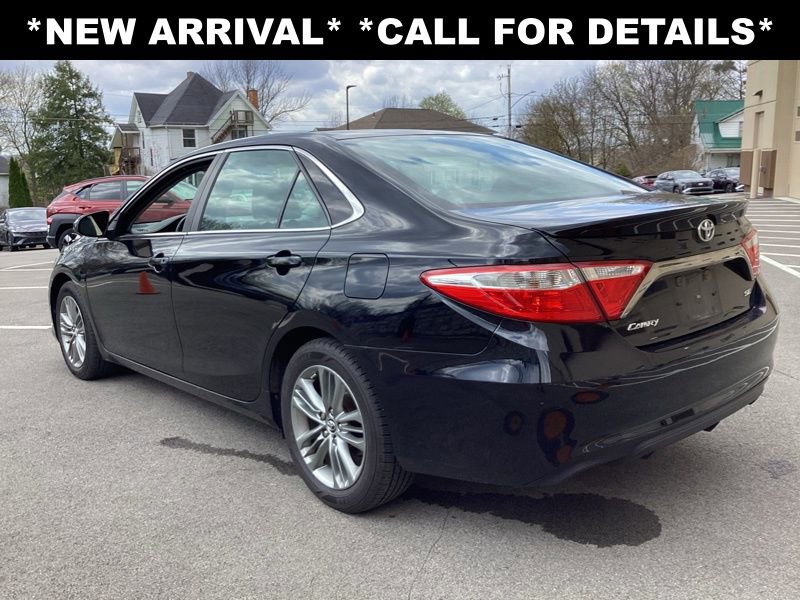 Used 2015 Toyota Camry SE image 5