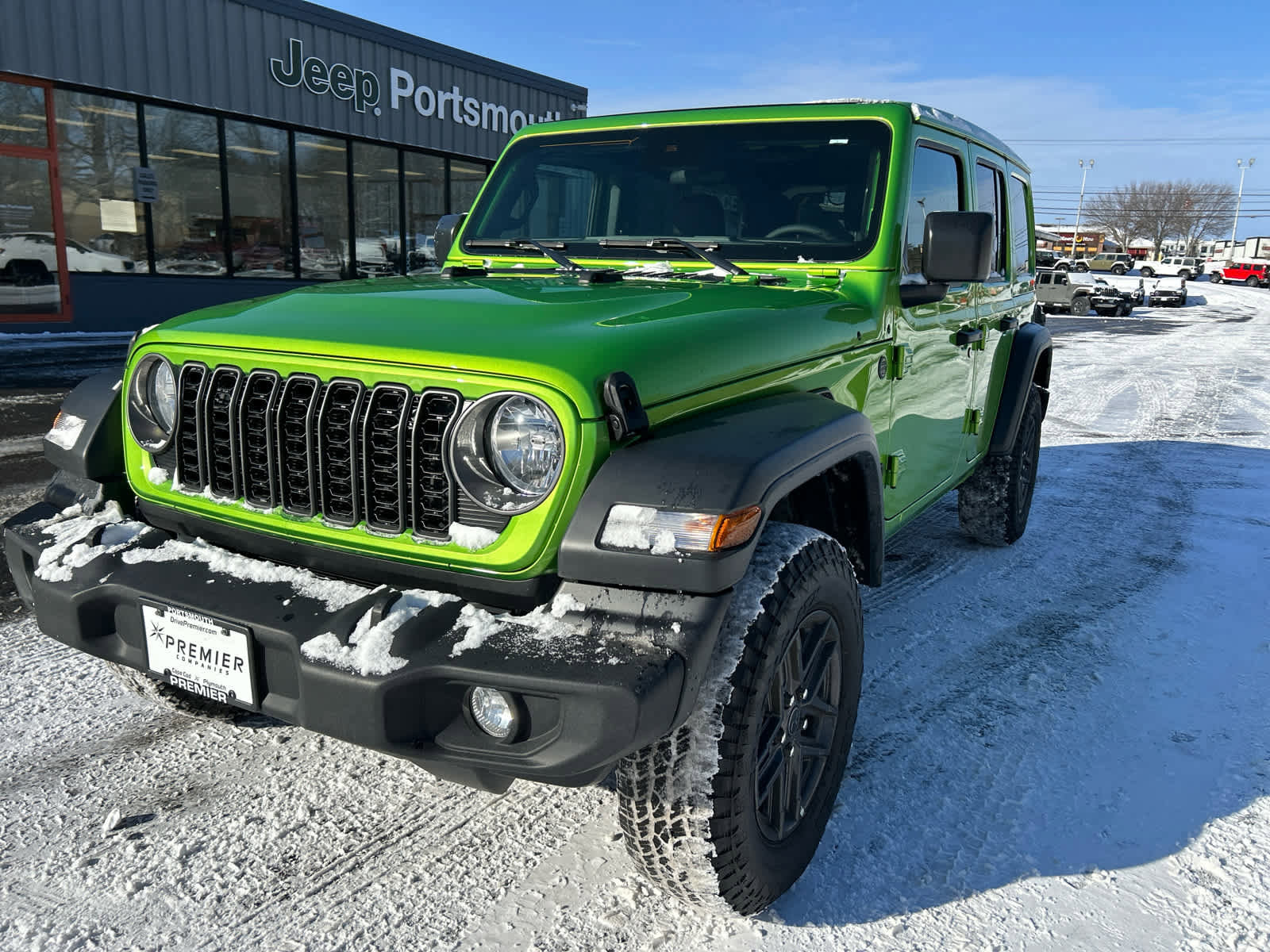Used 2025 Jeep Wrangler Sport S image 23