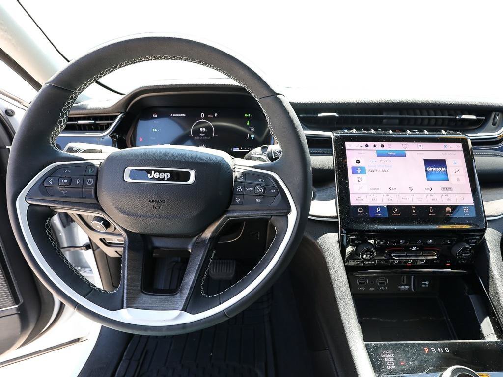 Used 2023 Jeep Grand Cherokee 4WD 4xe w/ Luxury Tech Group II image 14