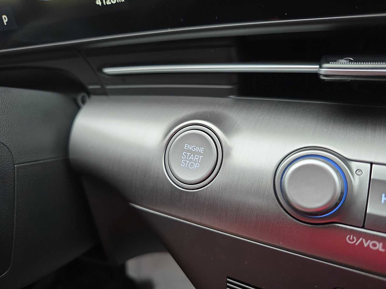 New 2025 Hyundai Kona SEL image 15