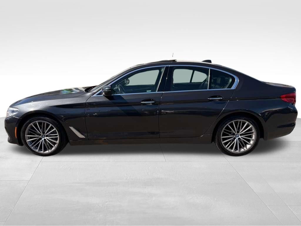 Used 2017 BMW 540i xDrive w/ Premium Package image 10