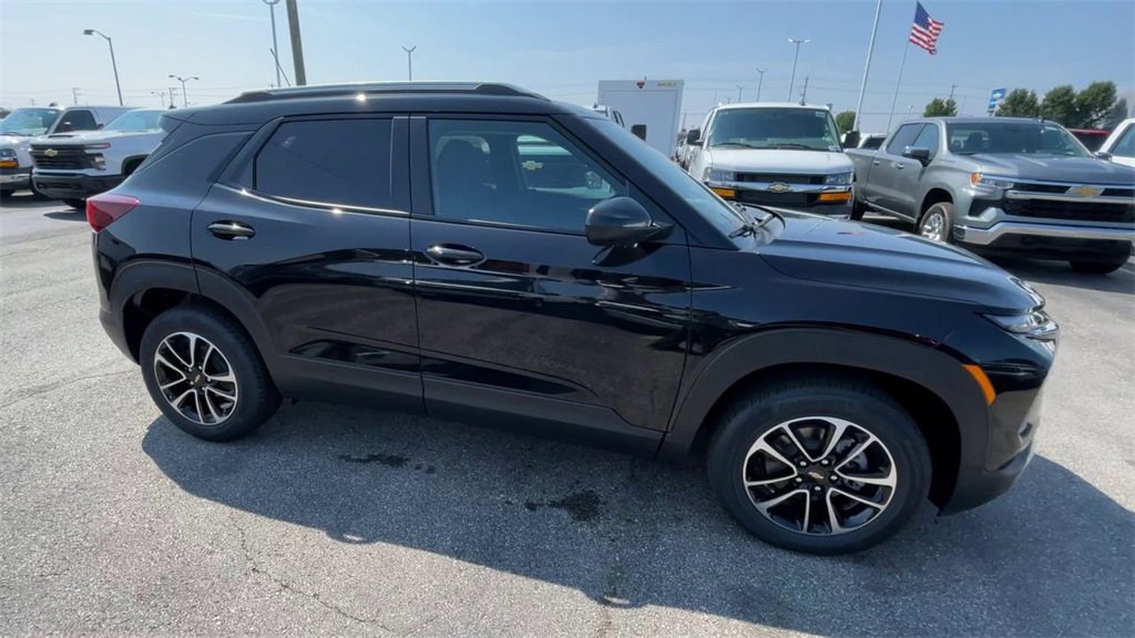 New 2026 Chevrolet TrailBlazer LT w/ Convenience Package image 3