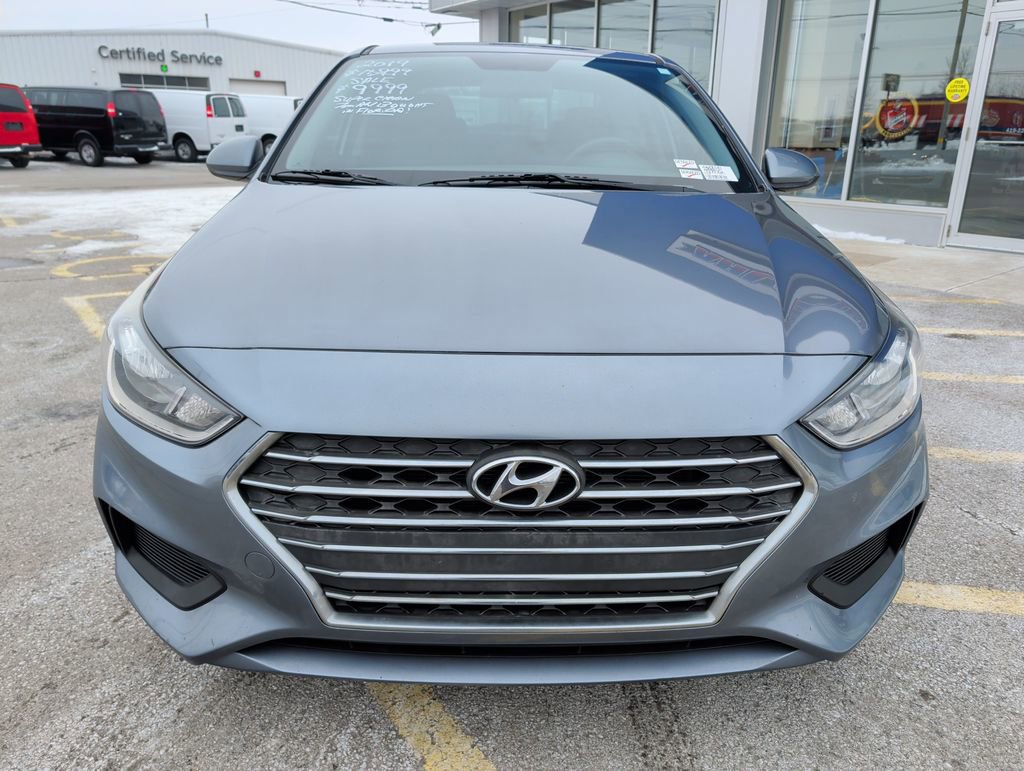 Used 2019 Hyundai Accent SE image 2