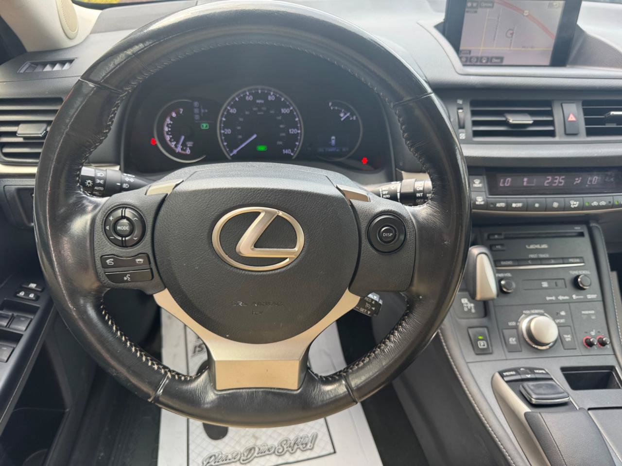 Used 2015 Lexus CT 200h w/ Navigation Package FWD image 11