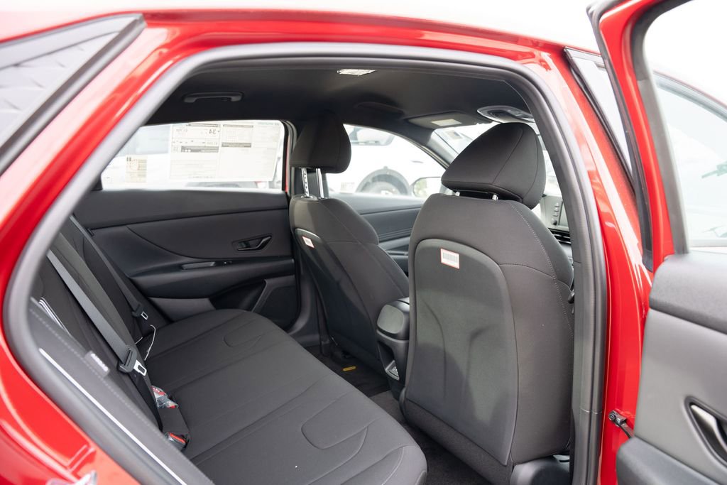 New 2025 Hyundai Elantra Sport image 13
