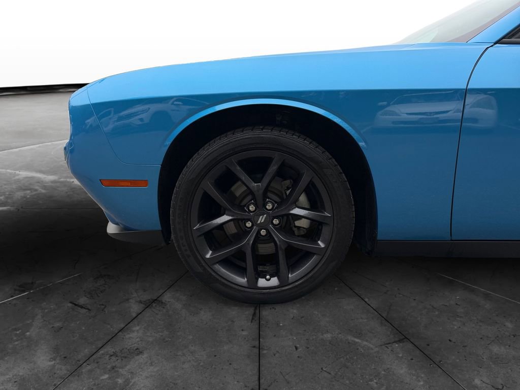 Used 2023 Dodge Challenger SXT w/ Plus Package RWD image 14