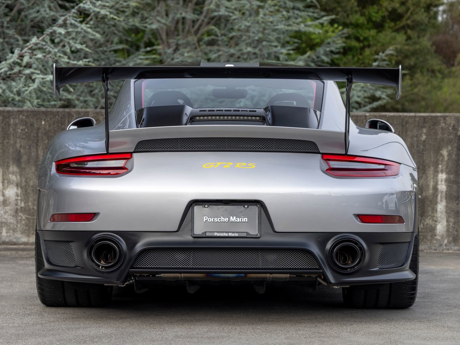 Certified 2018 Porsche 911 GT2 RS RWD image 10