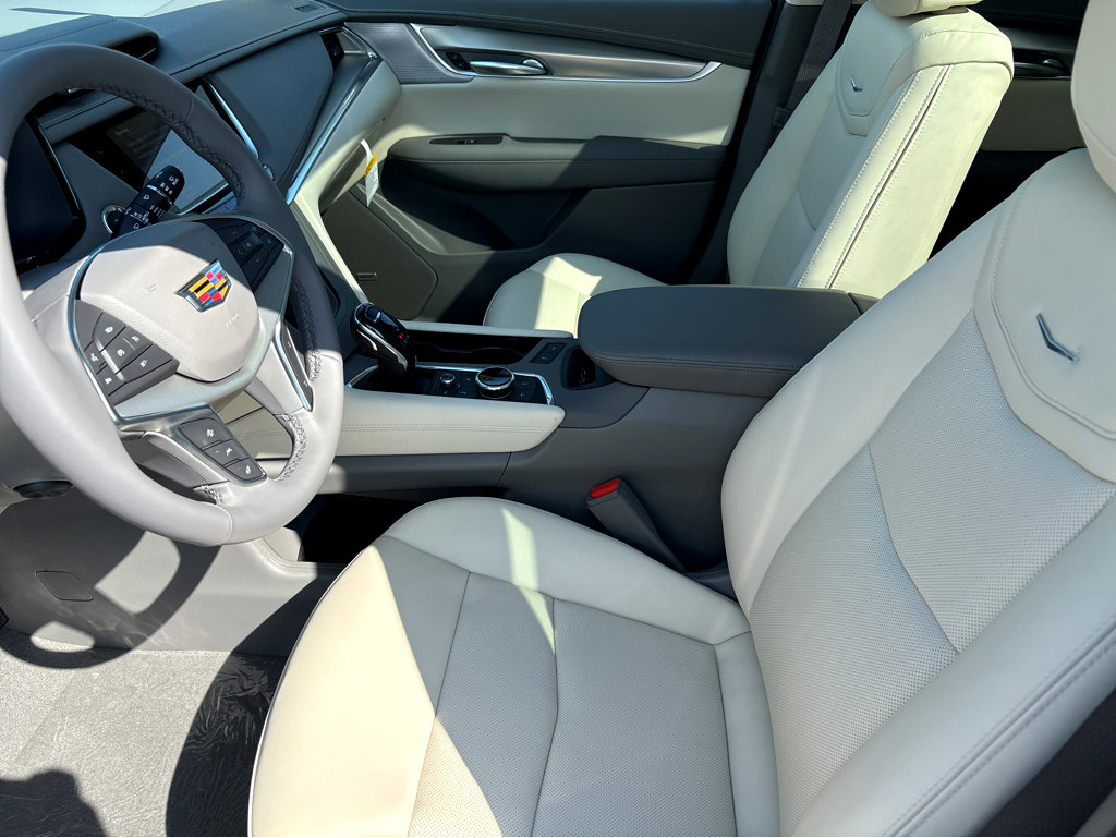 New 2026 Cadillac XT5 Premium Luxury FWD image 18