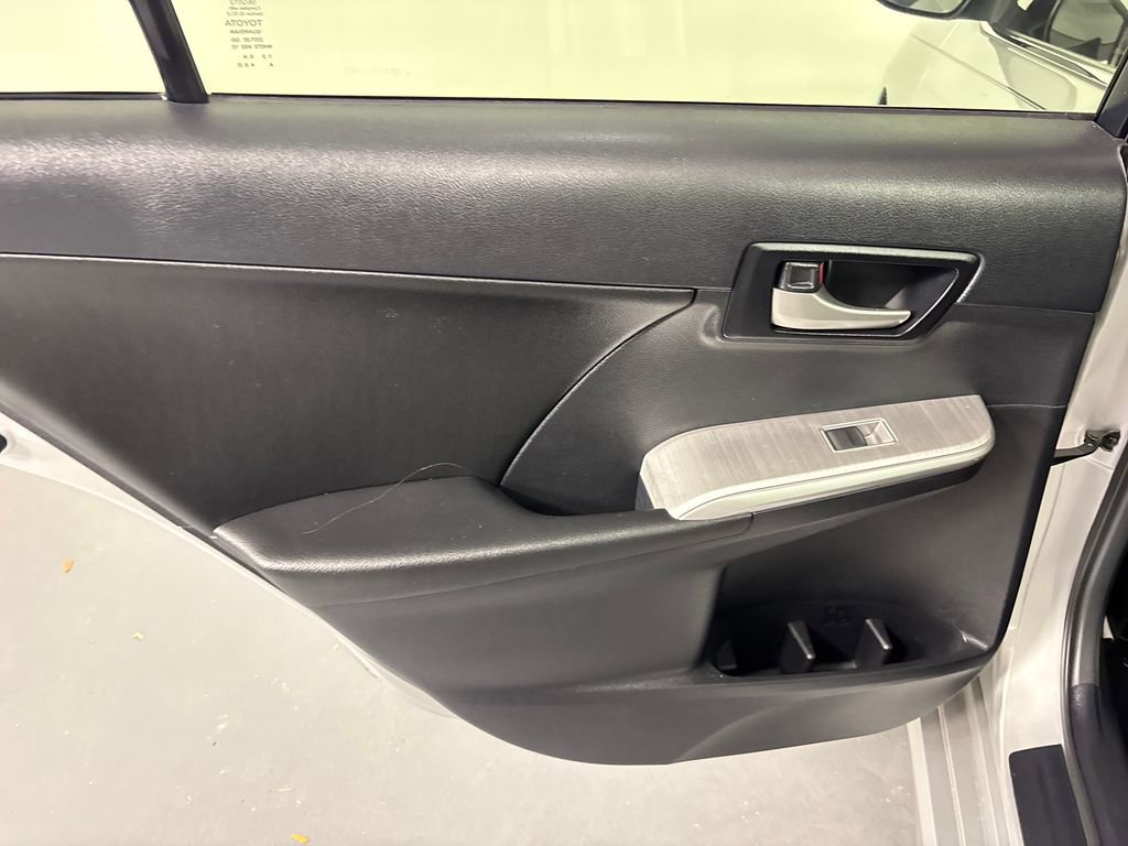 Used 2012 Toyota Camry SE w/ Leather Pkg image 34